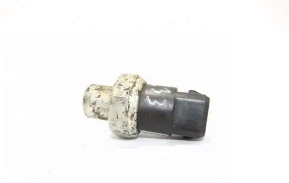 Volkswagen PASSAT B5.5 Oil pressure sensor 8D0959482B