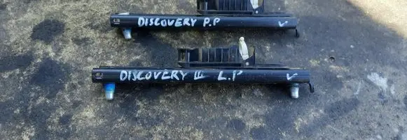 Land Rover Discovery 3 - LR3 Seat belt adjustment rail 32092200