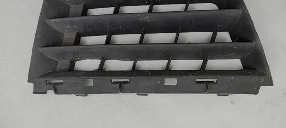 Renault Scenic II - Grand scenic II Front bumper upper radiator grill 8200140329
