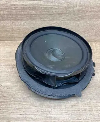 Mercedes-Benz E W211 Front door speaker A2118200702