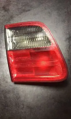 Mercedes-Benz E W210 Tailgate rear/tail lights 2108207564