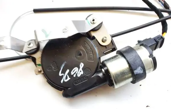 Volkswagen Golf Plus Seat adjustment motor 2016901 5034301a