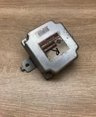Nissan X-Trail T30 Gearbox control unit/module 41650FY10A A68000015