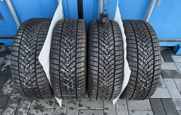 Audi A1 R17 winter tire 