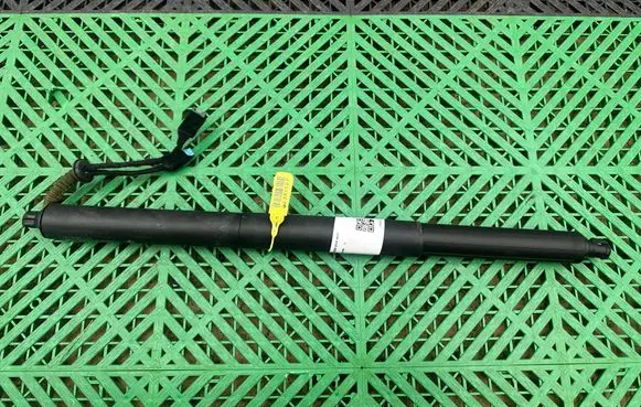 BMW X2 F39 Tailgate/trunk strut/damper 9465654