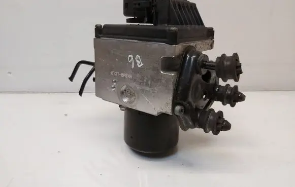 Volkswagen PASSAT B6 ABS Pump 3C0614109