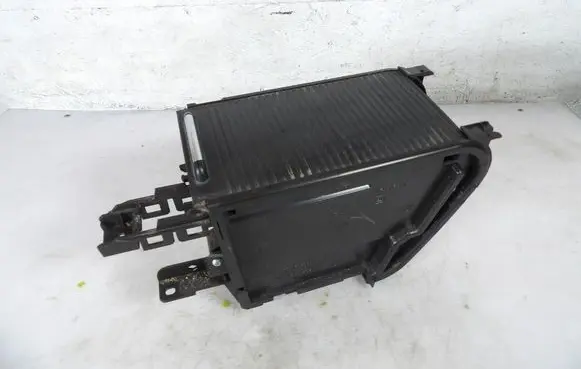 Opel Astra J Glove box 13268487