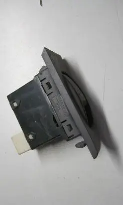 Hyundai Trajet Electric window control switch 935853A100