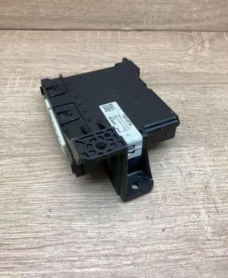 Toyota Auris E180 Air conditioner control unit module 8865002D70 MB1778004450USED