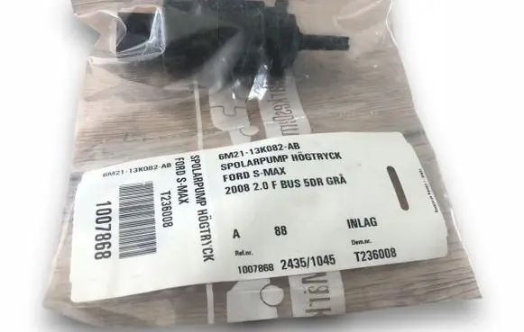 Ford S-MAX Windscreen/windshield washer pump 6M2113K082AB
