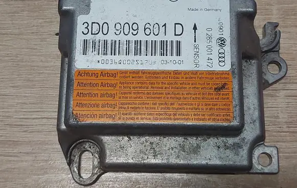 Volkswagen Touareg I Power management control unit 3D0909601D