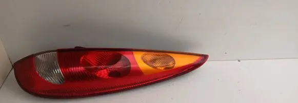 Nissan Almera Tino Rear/tail lights