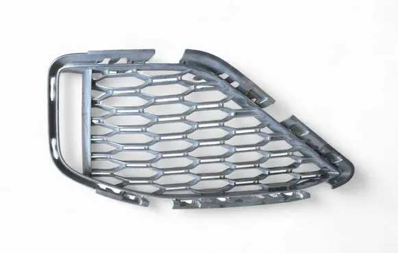 BMW M8 F93 Gran Coupe Front bumper lower grill 8074784