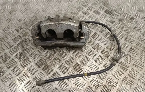 Toyota RAV 4 (XA40) Front brake caliper