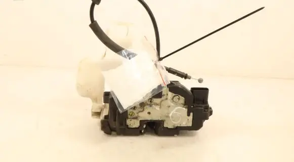 KIA Ceed Front door lock 41101