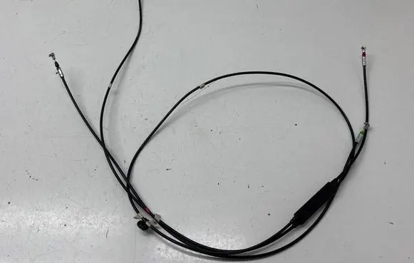 Toyota Highlander XU50 Rear seat cable / handle 