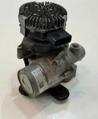 Volkswagen PASSAT B8 ABS Pump 5QE614308E