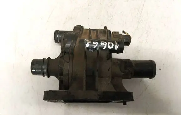 Engine coolant pipe/hose
