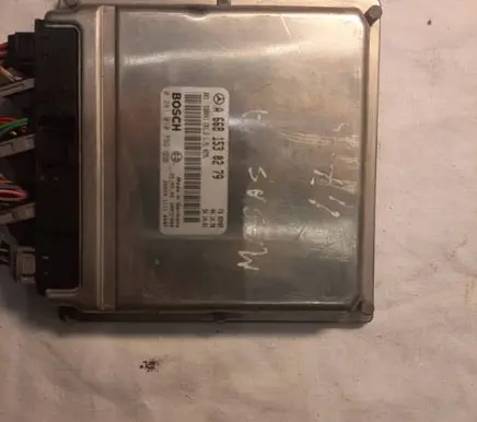 Mercedes-Benz A W168 Engine control unit/module A6681530279 0281010793 28RA7000