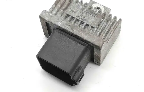 Mitsubishi Space Star Glow plug pre-heat relay 7700115078