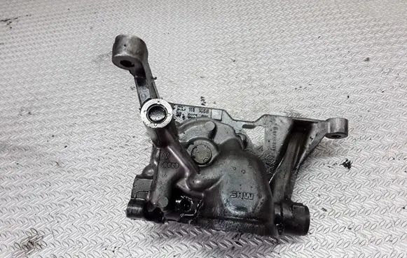 Audi A6 S6 C5 4B Oil pump 059115105G