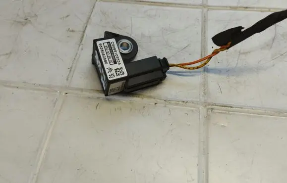 Citroen C5 Airbag deployment crash/impact sensor 9636982680