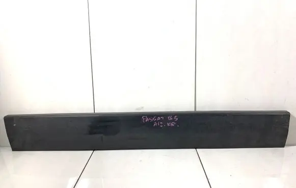 Volkswagen PASSAT B5 Rear door trim (molding) 3B0854949