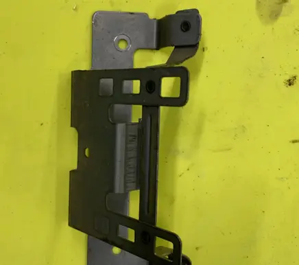 Fiat Ducato Parcel shelf load cover mount bracket 