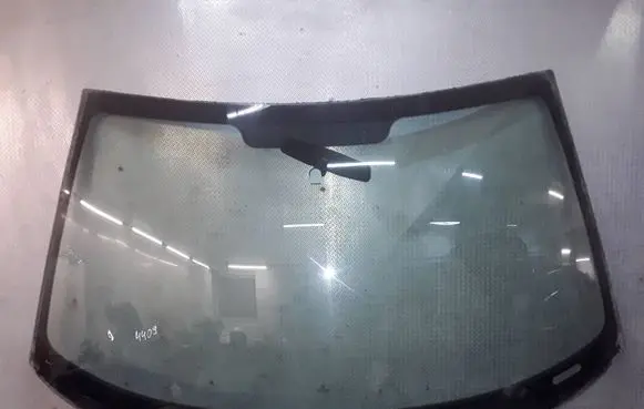 Chrysler Pacifica Front windscreen/windshield window 