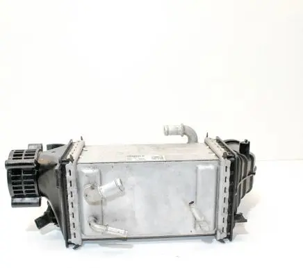 Audi Q3 F3 Intercooler radiator 04E145785