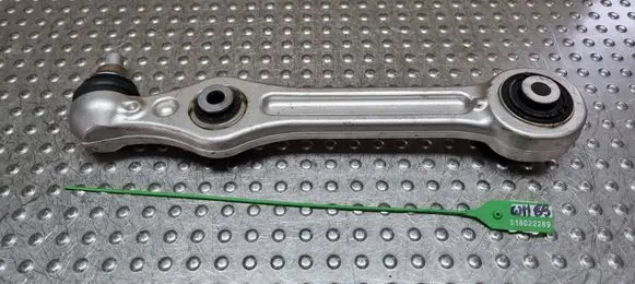 Mercedes-Benz C W205 Front control arm 20519