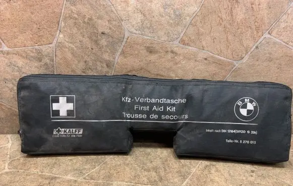 BMW 5 E60 E61 First aid kit 13164