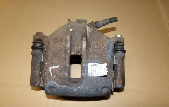 Peugeot 2008 II Front brake caliper
