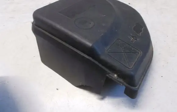 Peugeot 3008 I Fuse box cover eabezpieczniki