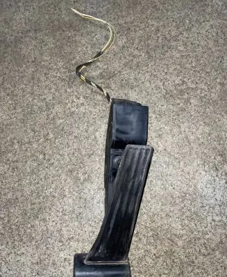 BMW 5 E39 Accelerator throttle pedal 35406753518