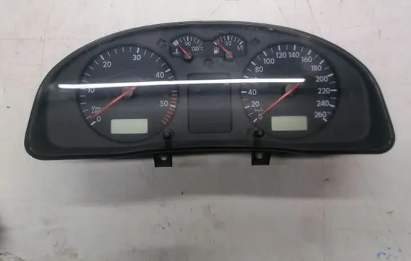 Seat Alhambra (Mk1) Speedometer (instrument cluster) 88311245