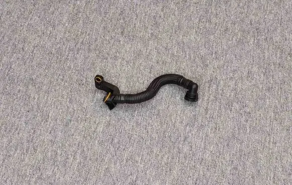 Audi A3 S3 8V Breather hose/pipe 06K103213A