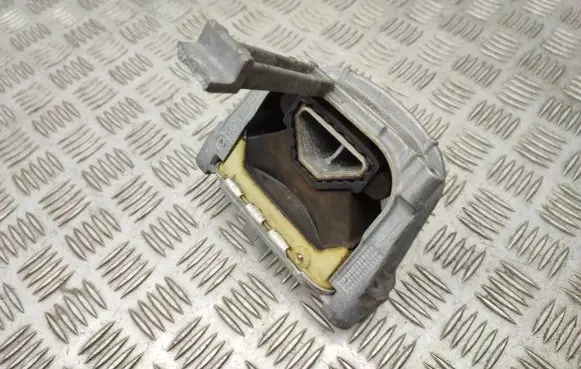 Volkswagen Golf VII Engine mount bracket 5Q0199262CK