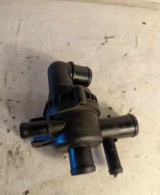Jaguar XF X250 Thermostat 9X238A586