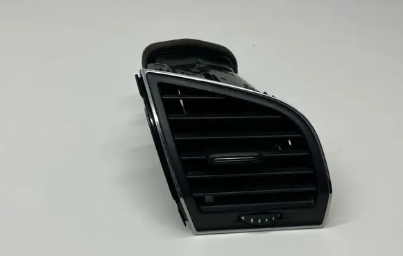 Skoda Fabia Mk3 (NJ) Dashboard side air vent grill/cover trim 6V0819702C