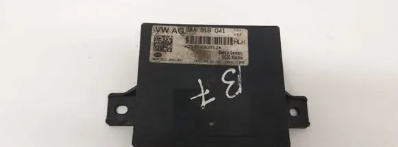 Volkswagen PASSAT B7 Voltage converter/converter module 3AA919041