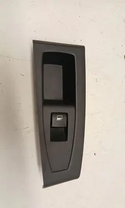 BMW 2 F46 Electric window control switch 7333902 9208107