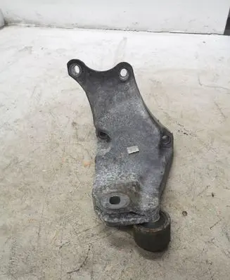 Ford Mustang VI Engine mounting bracket FR3C6037CA