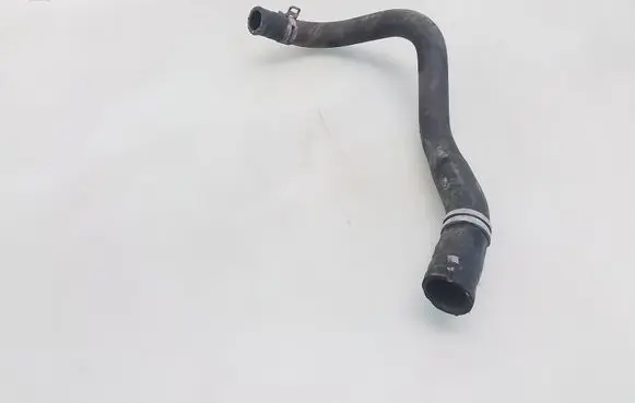 Ford Fusion Engine coolant pipe/hose