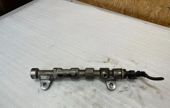 Opel Insignia A Fuel main line pipe 55576177