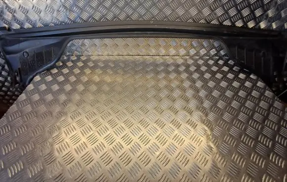 Peugeot 308 Wiper trim 9680347280