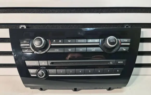 BMW 5 F10 F11 Climate control unit 9365429