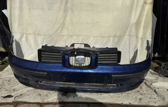 Seat Leon (1M) Front bumper