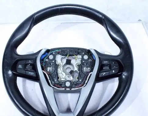 BMW 5 G30 G31 G38 Steering wheel 6884428