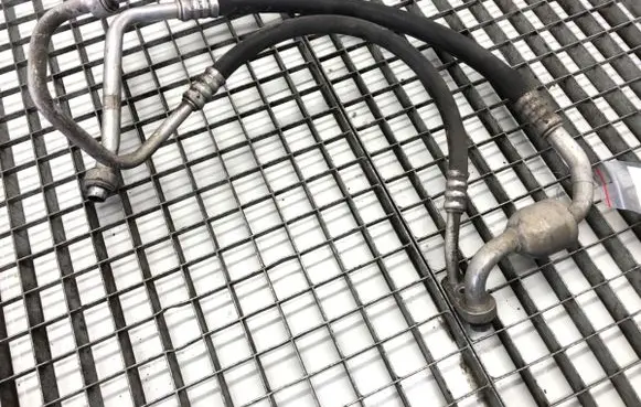 Chevrolet Cruze II Air conditioning (A/C) pipe/hose
